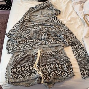 Urban outfitters set: cropped hoodie and shorts